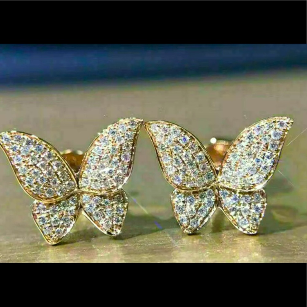 NWOT Stunning Butterfly Earrings